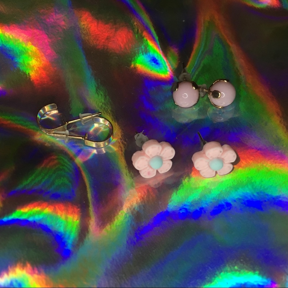 Trippy hippie earrings / pastel kawaii 🌸